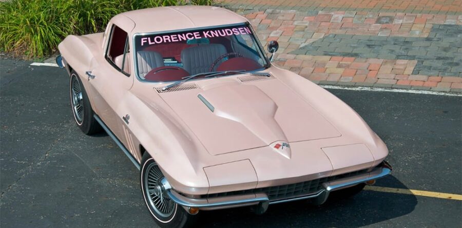 Not Smitten by Six – 1964 Chevrolet Corvettes