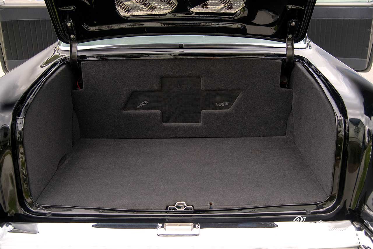 57_Chevy_Black_Grey_Trunk