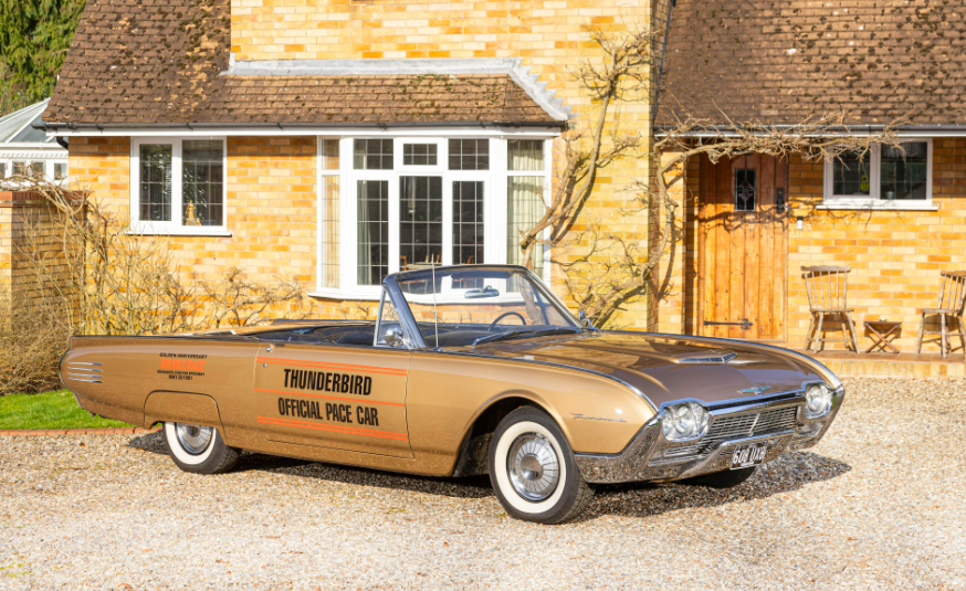 1961 Ford Thunderbird – First Year of the Three-Year Bullet Bird